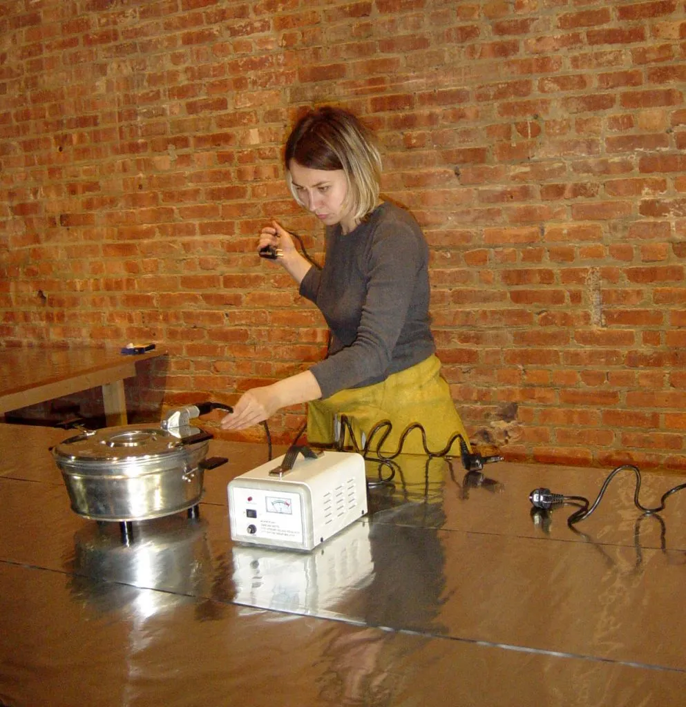 Elżbieta Jabłońska: 83 Waiters and an Assistant — Gallery 9